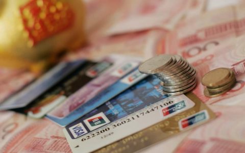 巨星财富期货直播室喊单揭秘